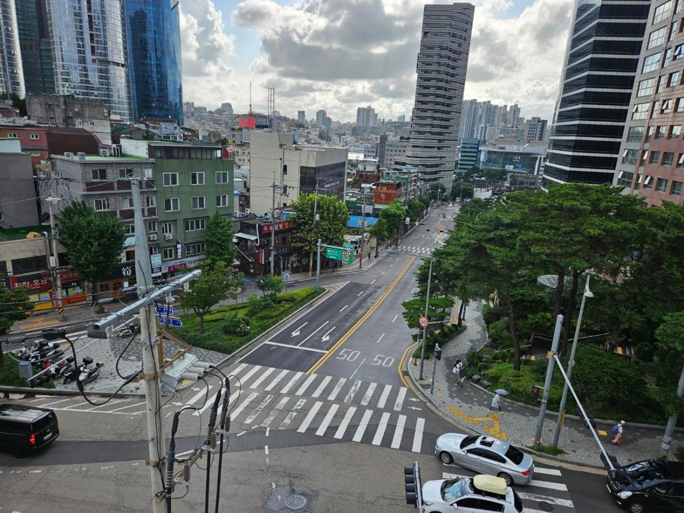 Отель Seoul Station 4Min, Perfect For Family Экстерьер фото